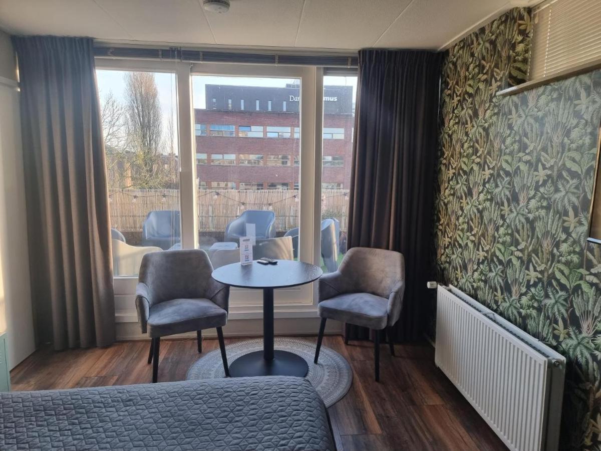 The Jungle - Duo Studio With Kingsize Terrace Groningen Bagian luar foto