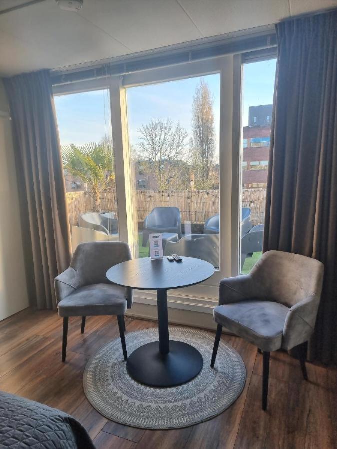 The Jungle - Duo Studio With Kingsize Terrace Groningen Bagian luar foto