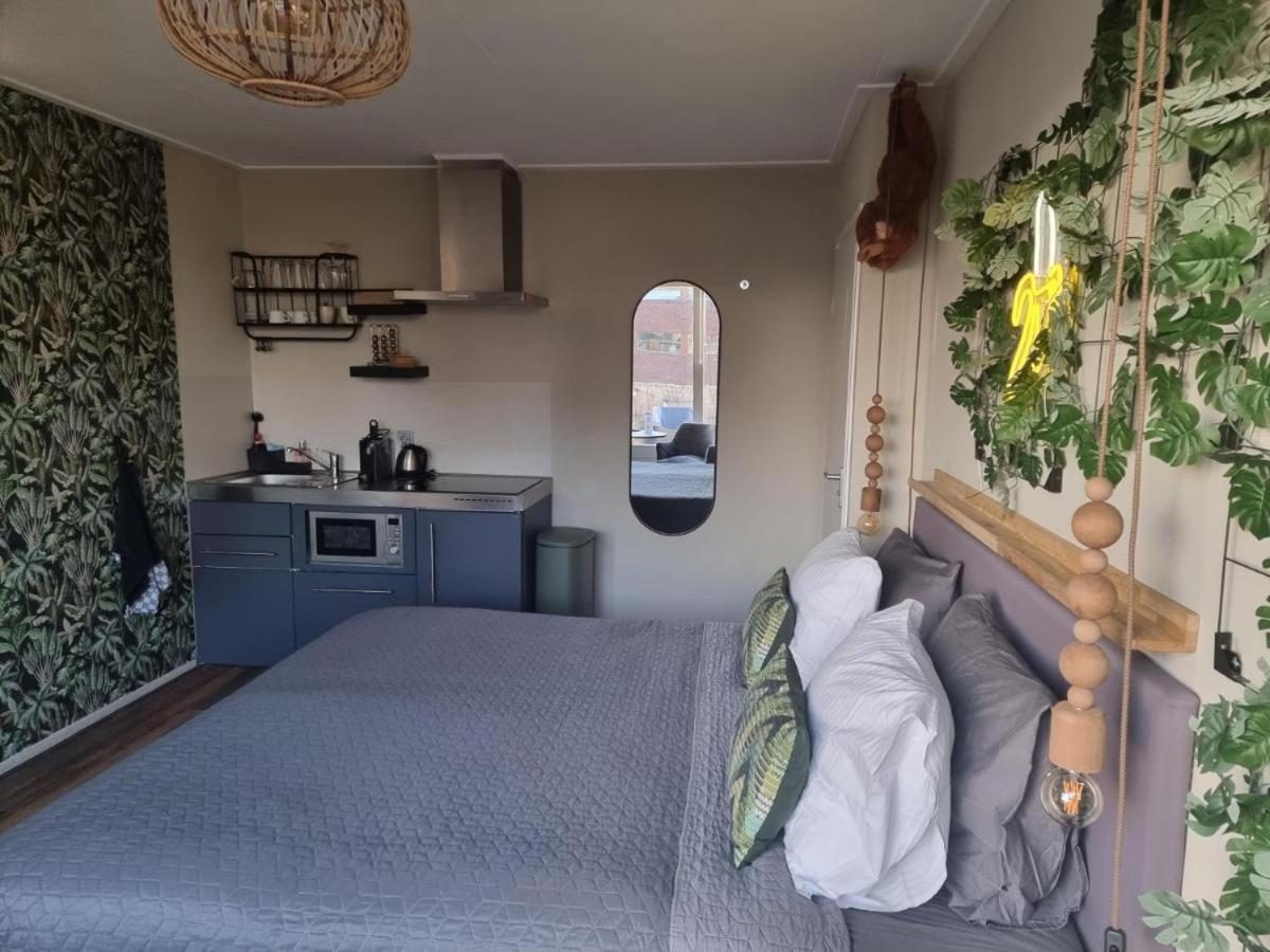 The Jungle - Duo Studio With Kingsize Terrace Groningen Bagian luar foto