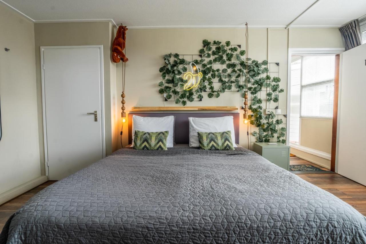 The Jungle - Duo Studio With Kingsize Terrace Groningen Bagian luar foto